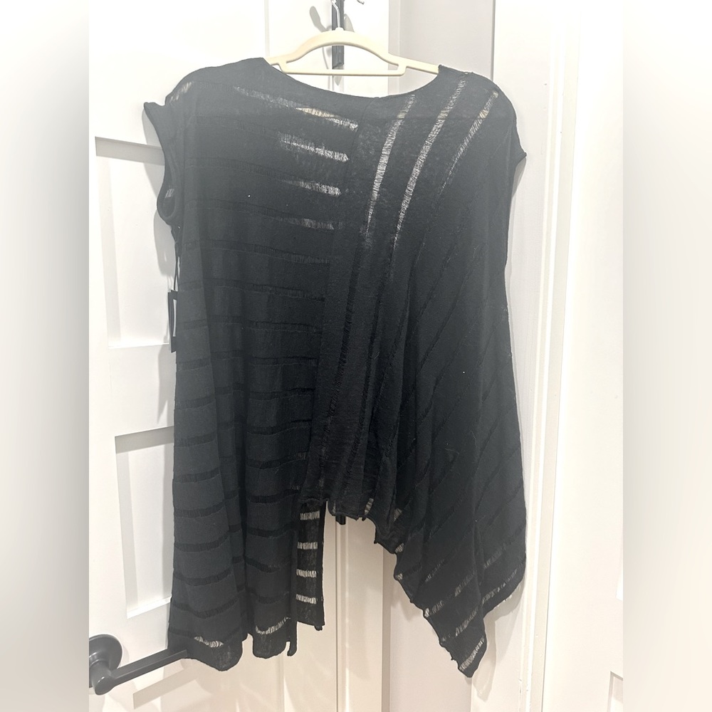 New Black Gabby Isabella Shaw size-medium